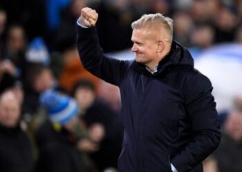 Alfie Haaland: Erling’s dad removed from seat after upsetting Real Madrid fans with his celebrations