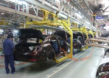 China’s Electric Vehicle Prowess Propels It to Become World’s Premier Car Exporter