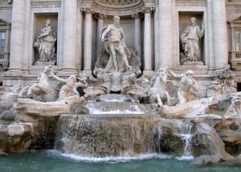 Rome’s Iconic Trevi Fountain Transformed into a Black Pool by Climate Protesters