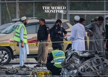 4 Police Officers Killed in Pakistan Suicide Bombings