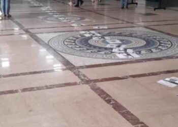 Lebanese Protesters Break Into Beirut Justice Palace