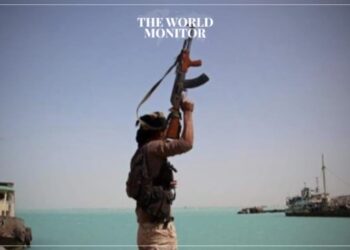 Houthis Attack US Ship for 'Supporting Israel'