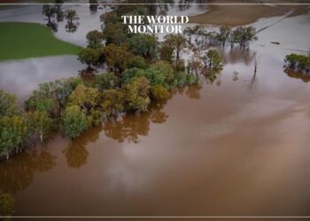Hundreds Evacuate Homes Due to Floods in Australia