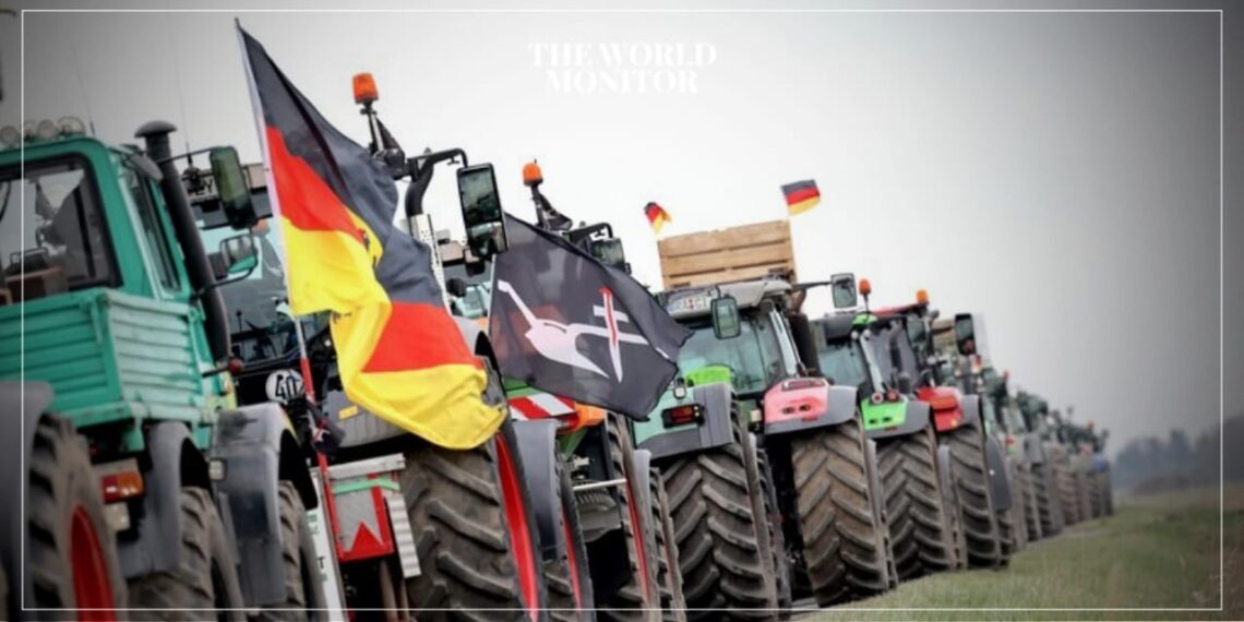 Romanian Farmers Close Border with Ukraine