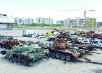 Russia Loses 2600 Tanks & 4900 Armored Vehicles