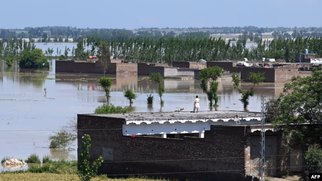 Floods Kill 140 Victims in Pakistan & Afghanistan