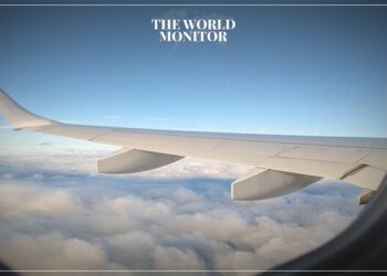 "Nas Airlines" Flight Maneuvers Off Runway at Saudi Airport