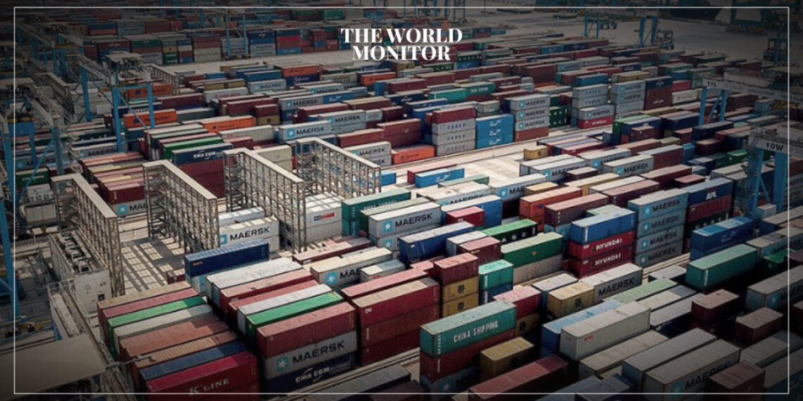 10,000 Tons of Cargo Handled at Red Ports Sea