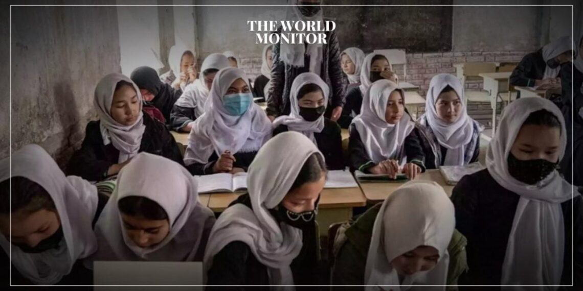 UNICEF Urges Taliban to Allow Girls Back to School