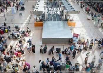 Global Tech Outage Disrupts Flights & Hospitals