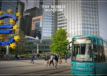 Eurozone Unemployment Rate Declines to 6.4%