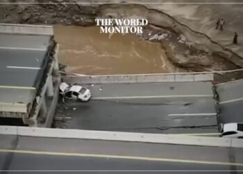 2 Killed as Bridge Collapses Due to Floods in Saudi Arabia