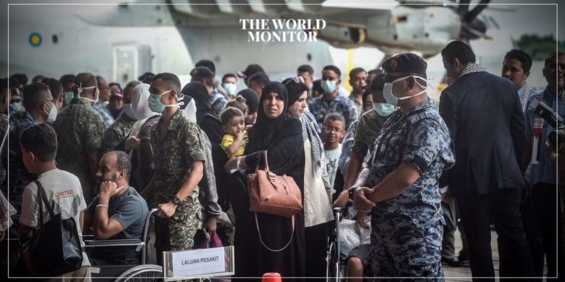 Malaysia Receives 40 Injured Palestinians for Treatment