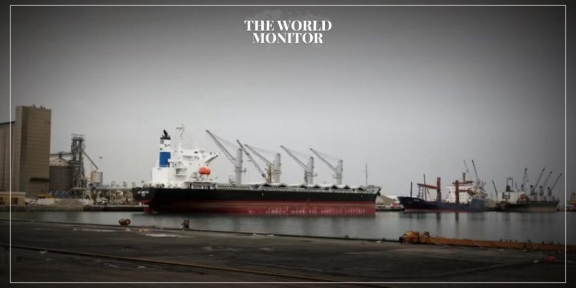 Philippines Urges Its Mariners to "Avoid’ Red Sea